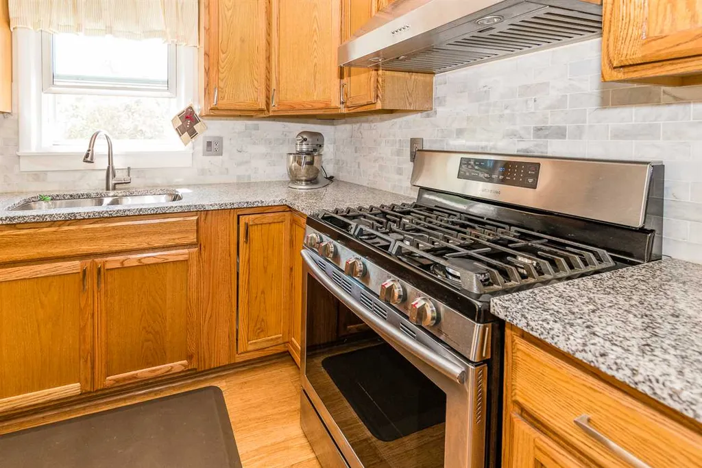 64 Belwood Avenue Colchester VT 05446