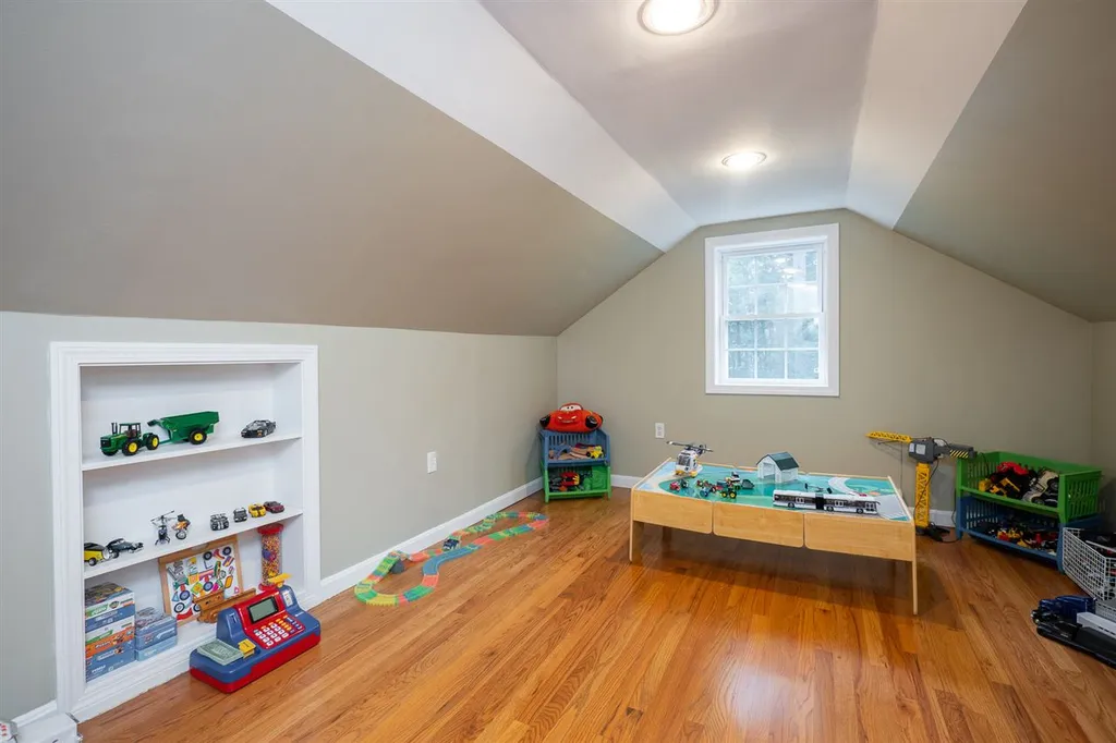 271 Roller Coaster Road Strafford NH 03884