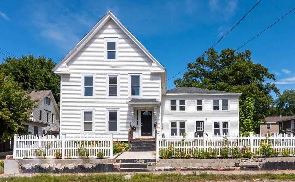 554 Lake Avenue Manchester NH 03103