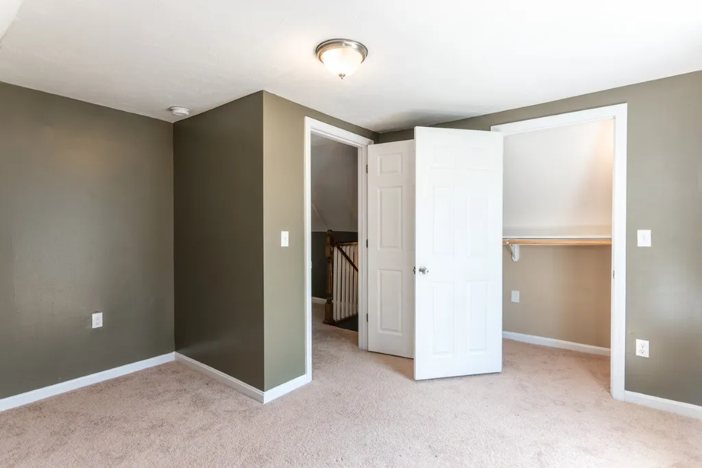554 Lake Avenue Manchester NH 03103