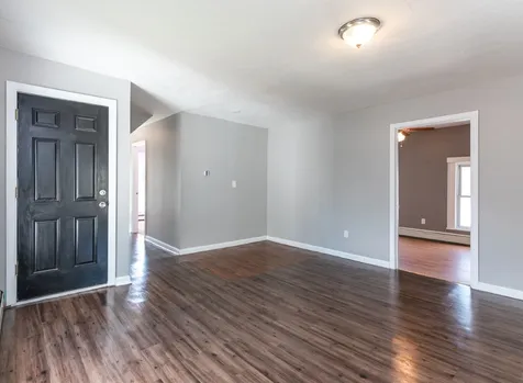 554 Lake Avenue Manchester NH 03103