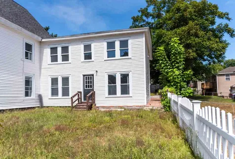 554 Lake Avenue Manchester NH 03103