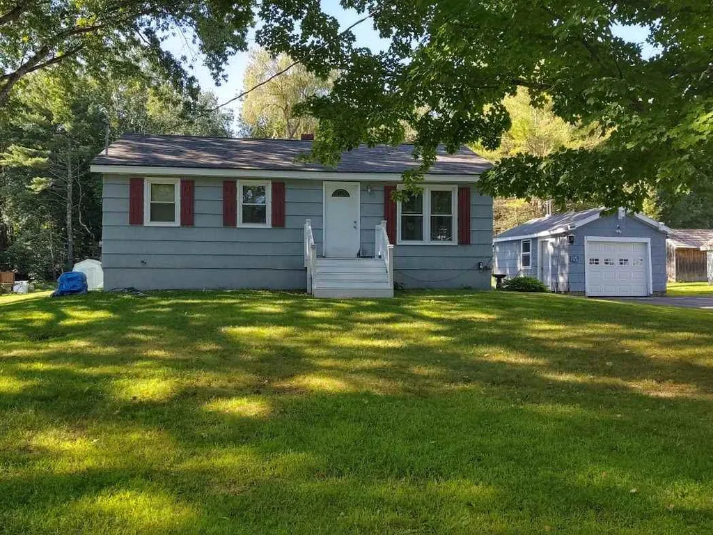 43 Old Concord Turnpike Barrington NH 03825