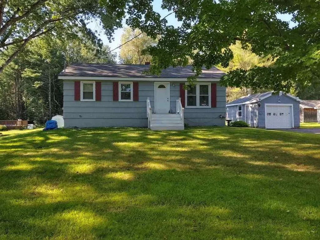 43 Old Concord Turnpike Barrington NH 03825