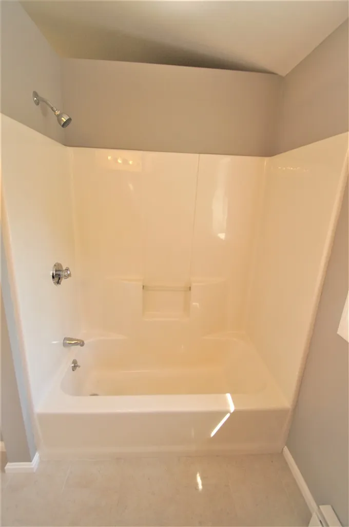 108 Lane Road Raymond NH 03077-2066