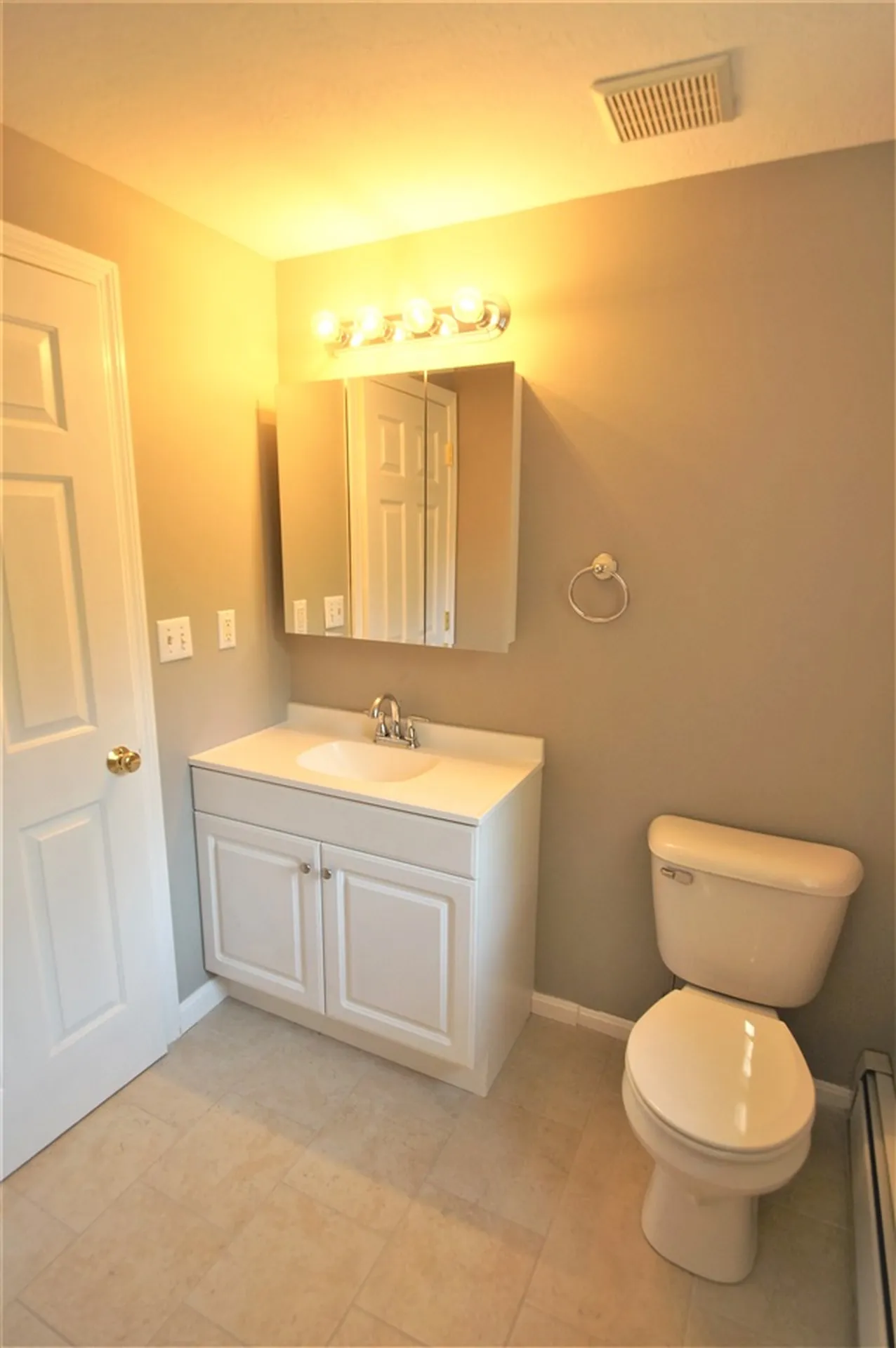108 Lane Road Raymond NH 03077-2066