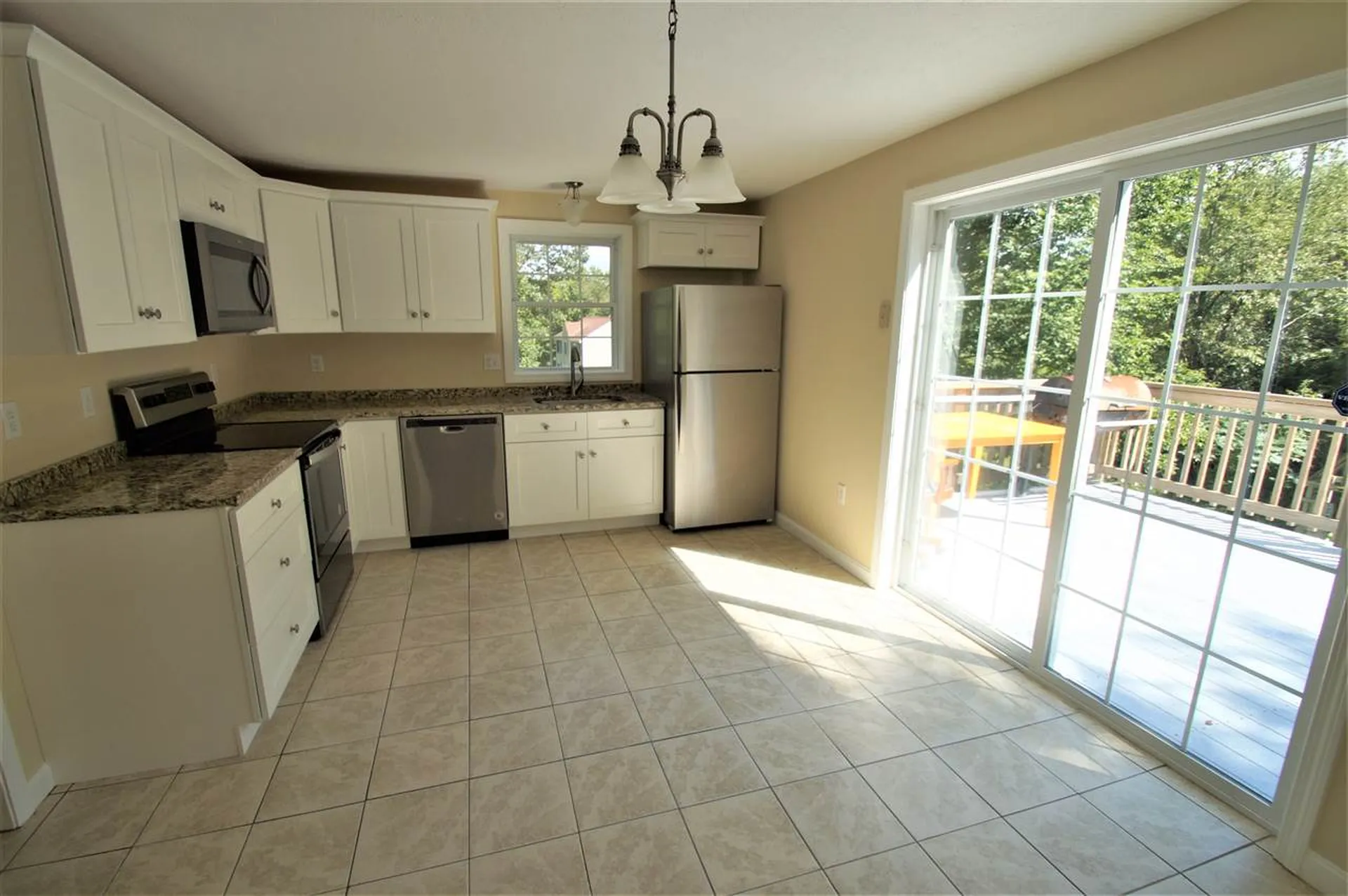 108 Lane Road Raymond NH 03077-2066