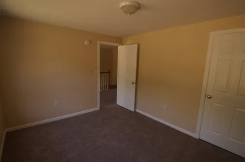 108 Lane Road Raymond NH 03077-2066