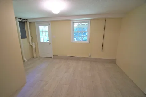 108 Lane Road Raymond NH 03077-2066