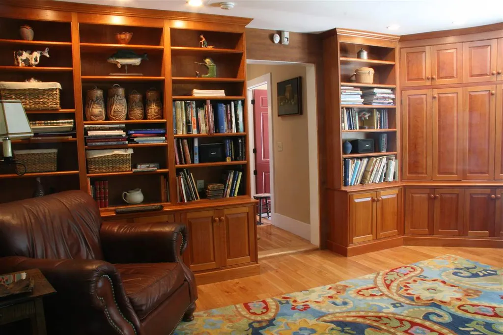 445 Crowell Road Hopkinton NH 03229