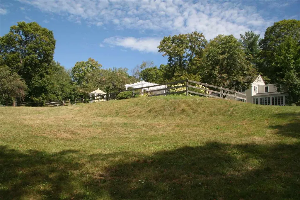 445 Crowell Road Hopkinton NH 03229