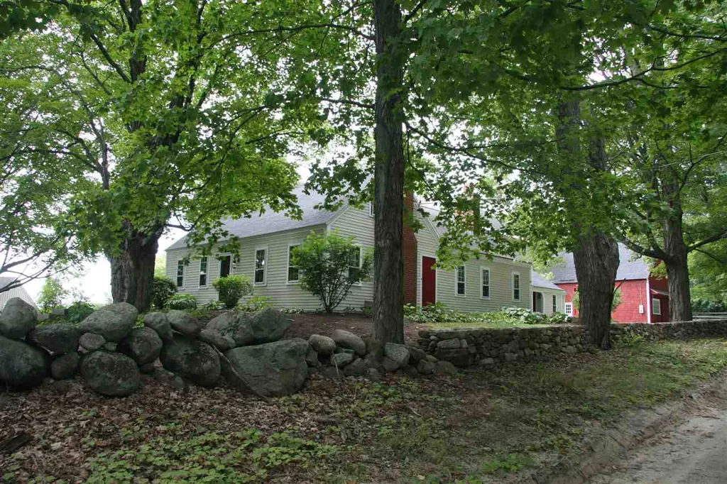 445 Crowell Road Hopkinton NH 03229