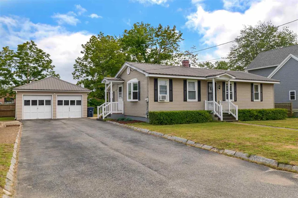 2 Fox Street Nashua NH 03064