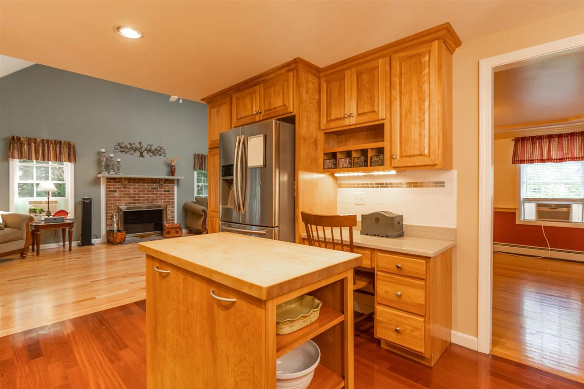 2 Chapman Way Exeter NH 03833