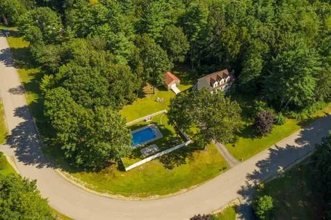 2 Chapman Way Exeter NH 03833