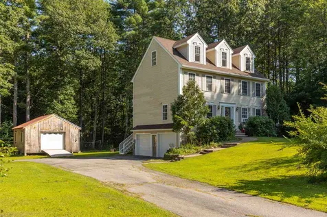 2 Chapman Way Exeter NH 03833