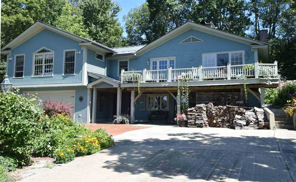 15 Maple Manor Vergennes VT 05491