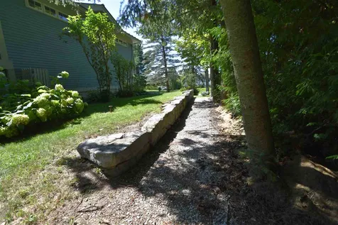 15 Maple Manor Vergennes VT 05491