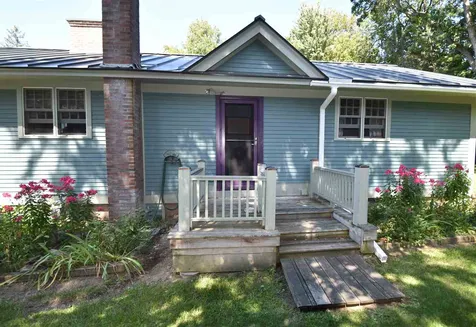 15 Maple Manor Vergennes VT 05491