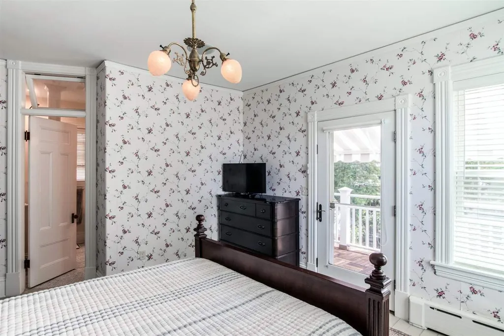 25 Bayview Street Burlington VT 05401
