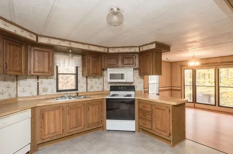 42 Governors Road Milton NH 03851