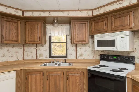 42 Governors Road Milton NH 03851