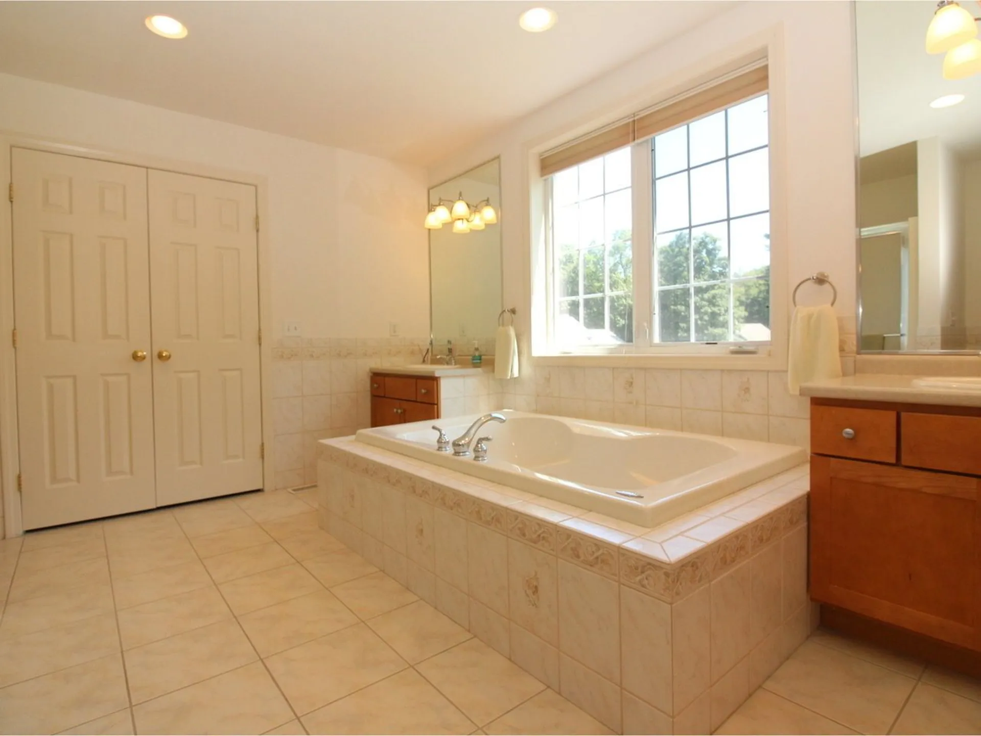 56 Burnham Lane Colchester VT 05446