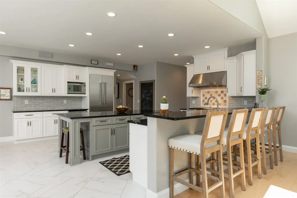 2 Sanctuary Drive Stratham NH 03885