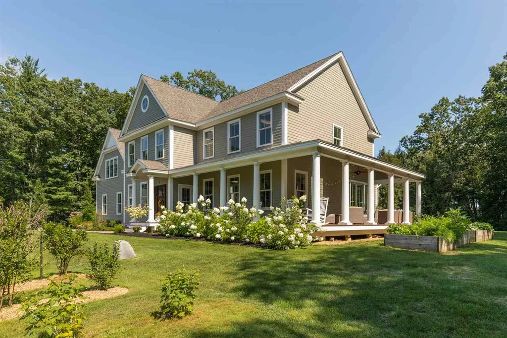 2 Sanctuary Drive Stratham NH 03885