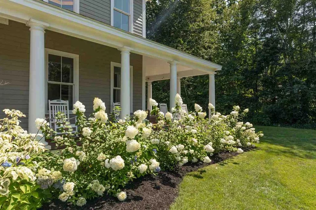2 Sanctuary Drive Stratham NH 03885