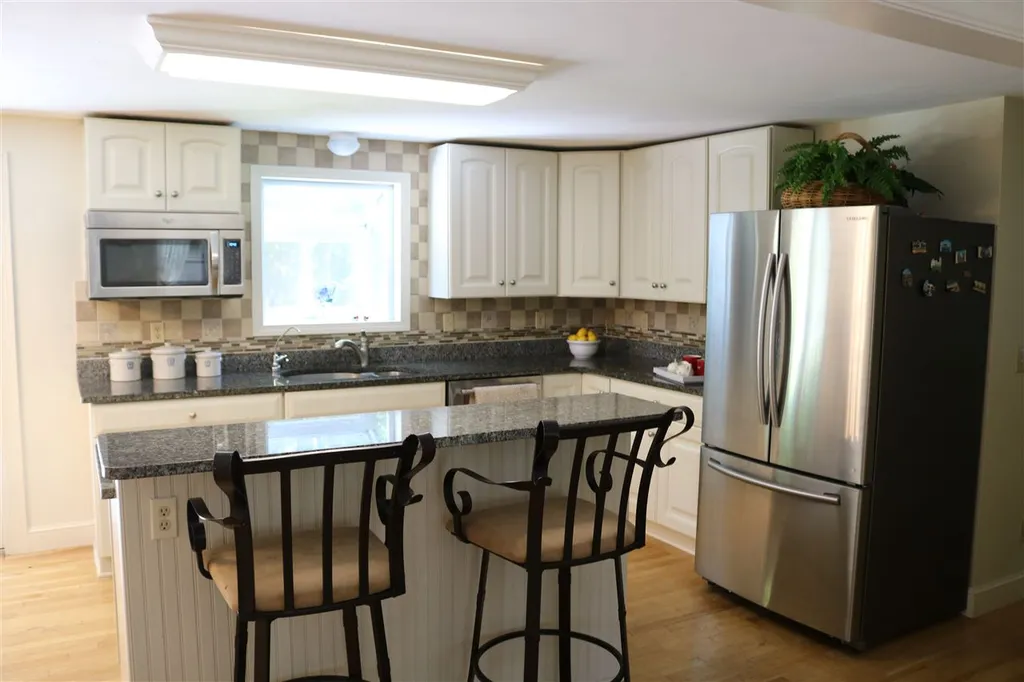 19a Pine Road North Hampton NH 03862