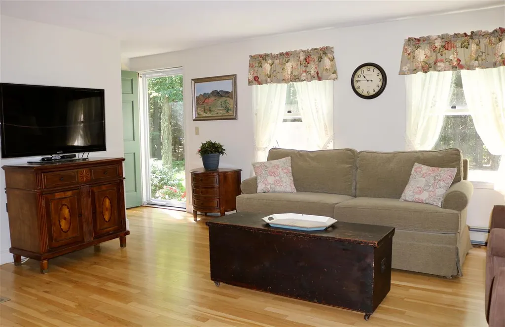 19a Pine Road North Hampton NH 03862