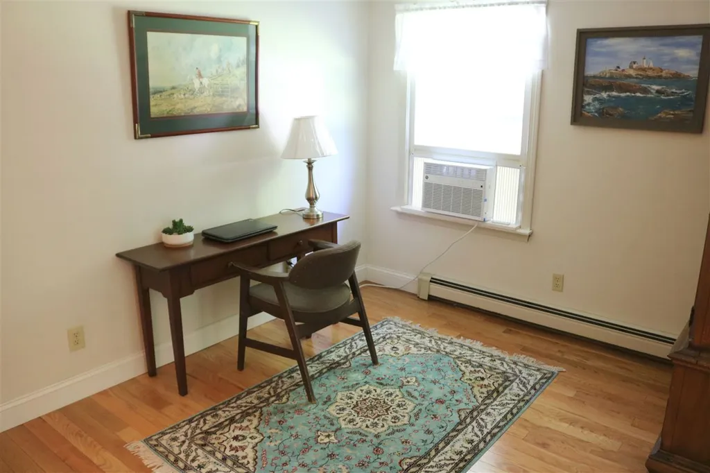 19a Pine Road North Hampton NH 03862