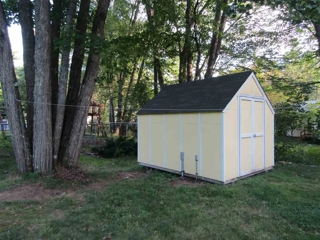 20 Watson Drive Rochester NH 03867