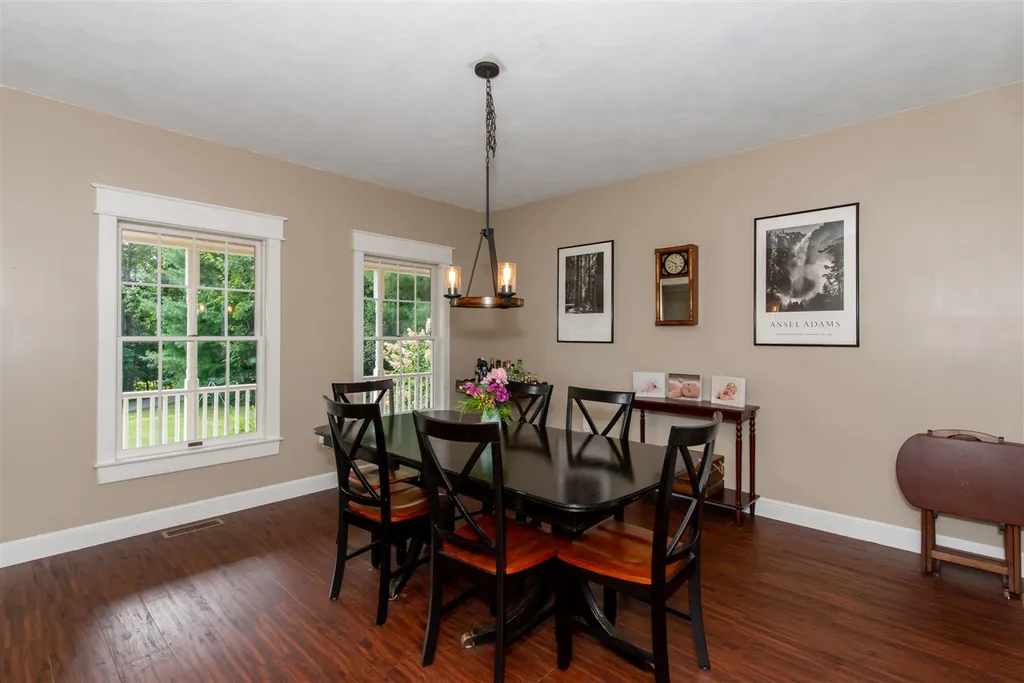 9 Christopher Lane Pelham NH 03076