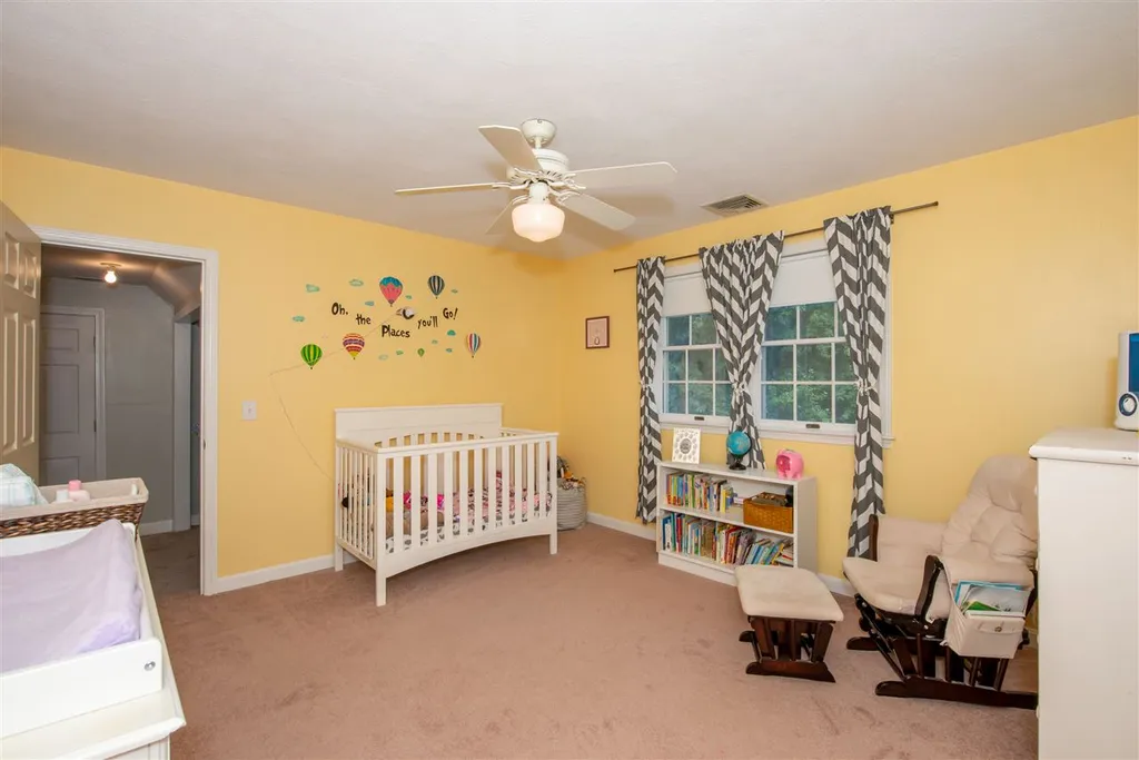 9 Christopher Lane Pelham NH 03076
