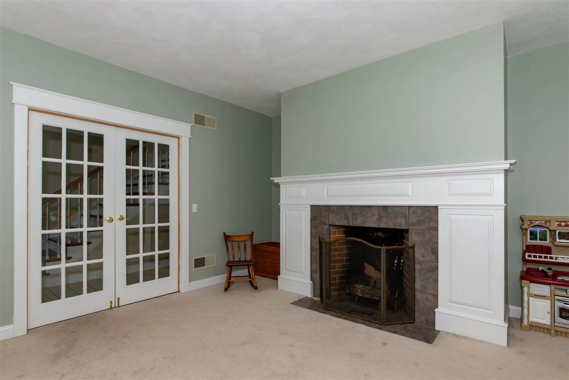 9 Christopher Lane Pelham NH 03076