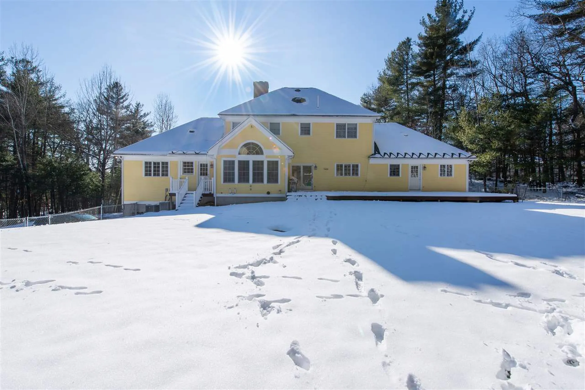 9 Christopher Lane Pelham NH 03076