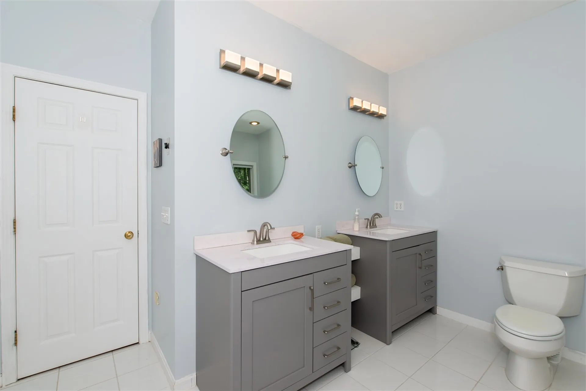 9 Christopher Lane Pelham NH 03076