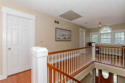 9 Christopher Lane Pelham NH 03076