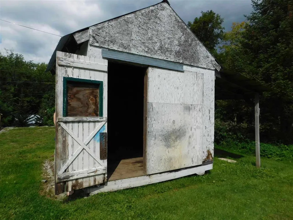 121 Hallstrom Road Northfield VT 05663