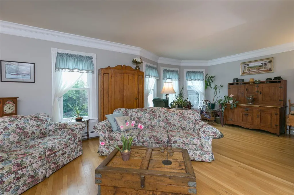 2 Grove Street Essex VT 05452