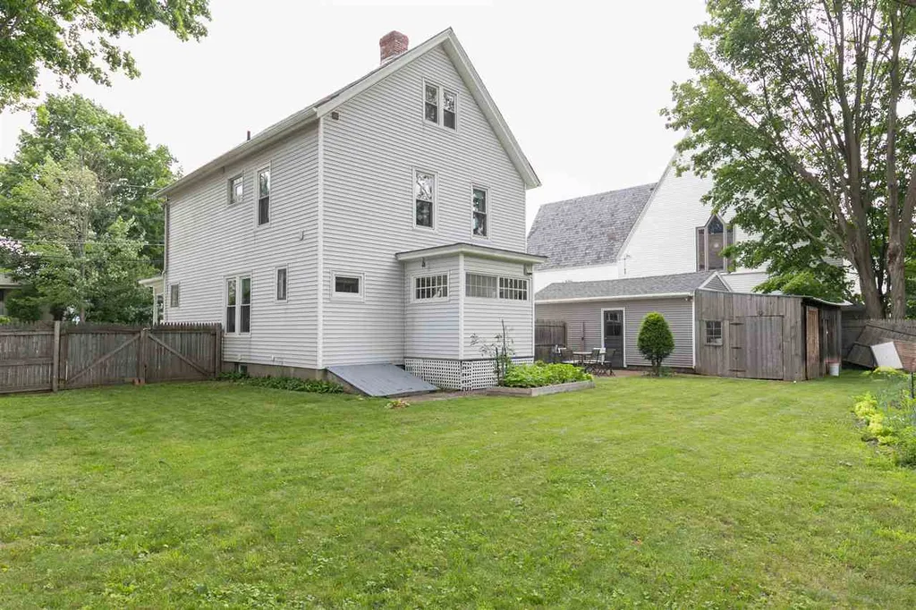 2 Grove Street Essex VT 05452