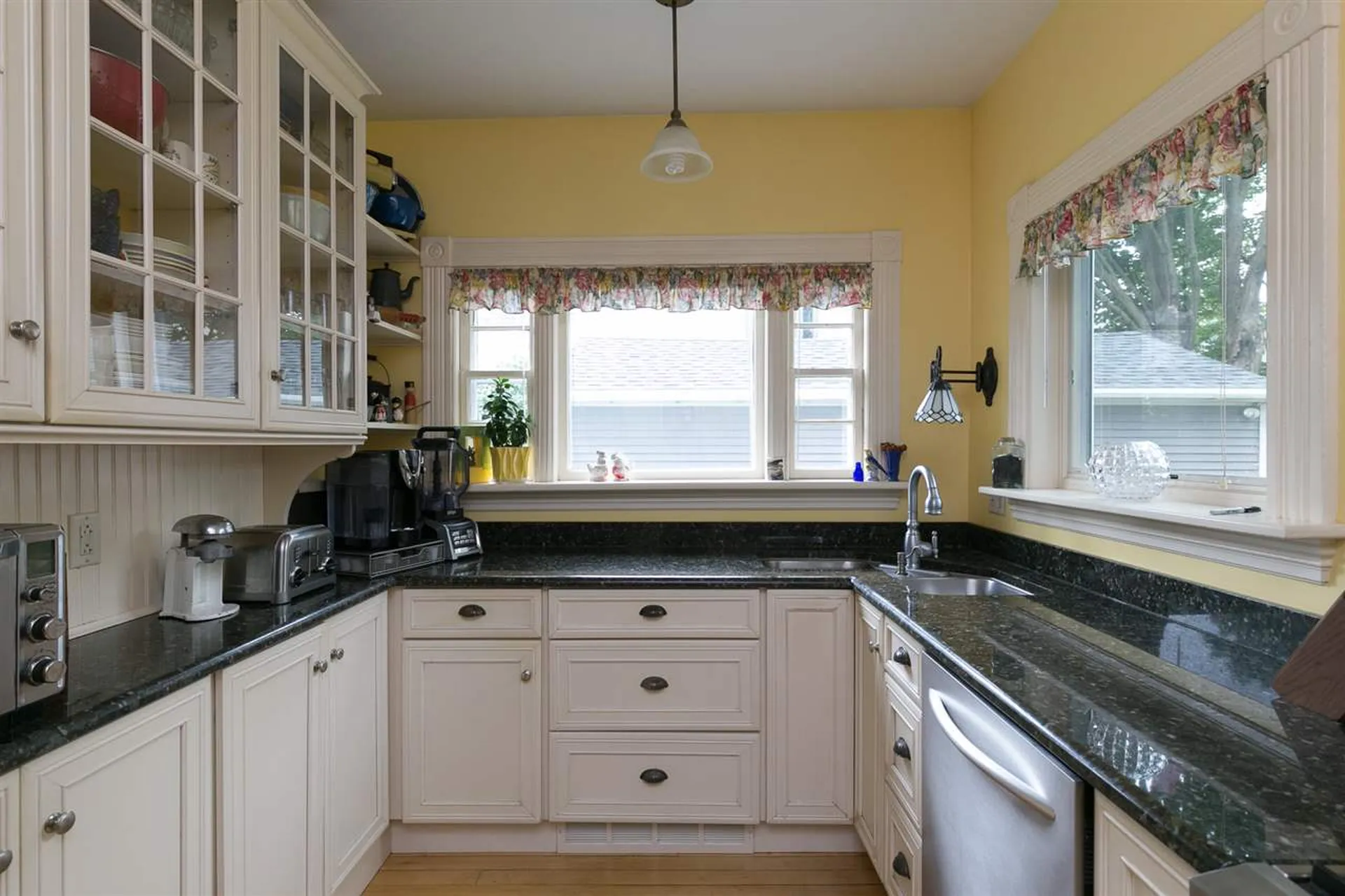 2 Grove Street Essex VT 05452