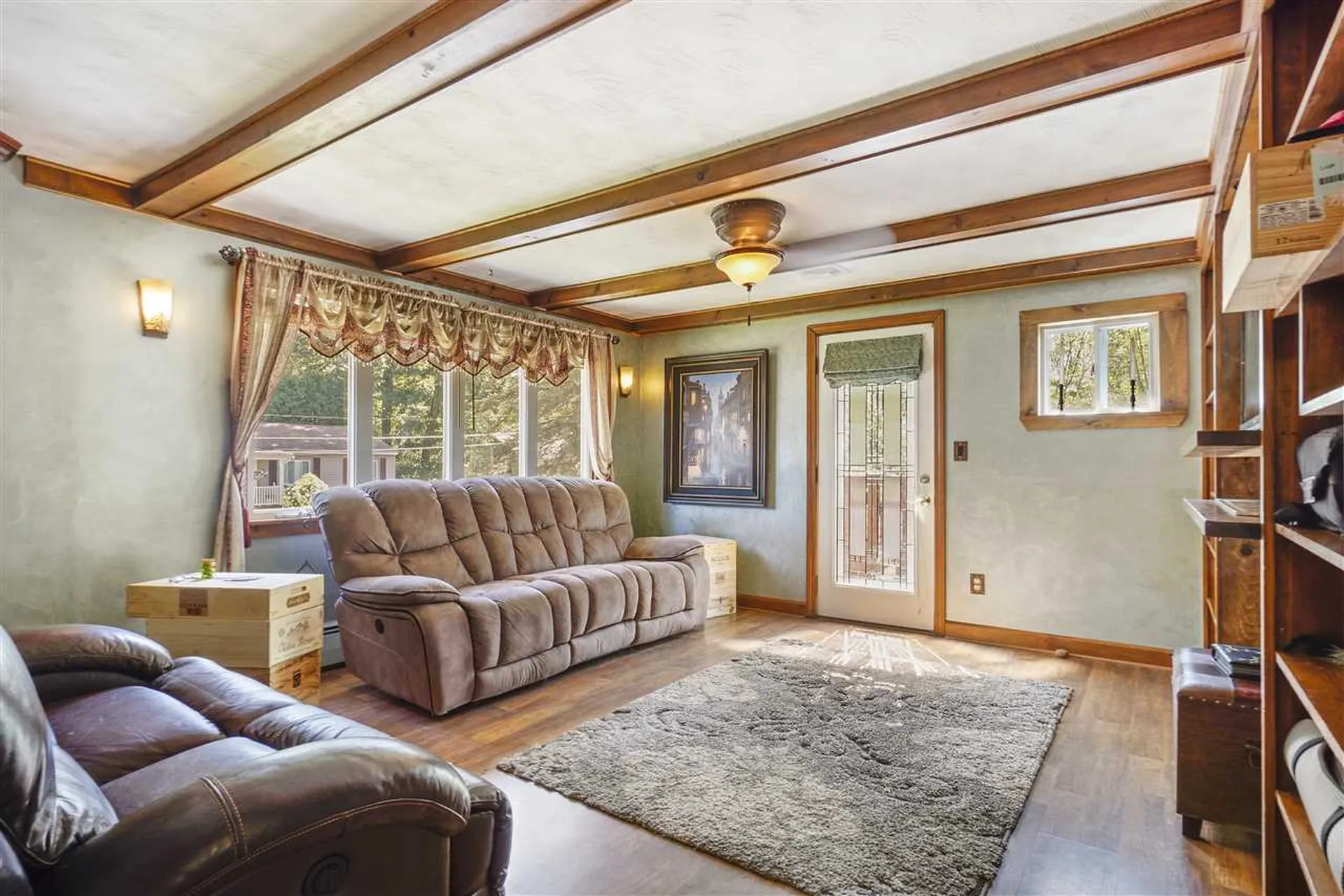 4 Crestwood Circle Salem NH 03079