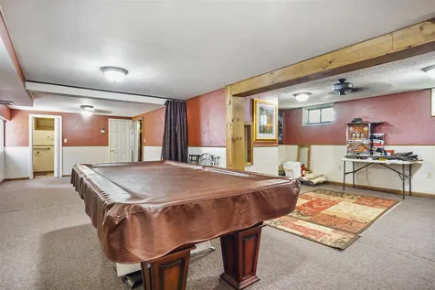 4 Crestwood Circle Salem NH 03079