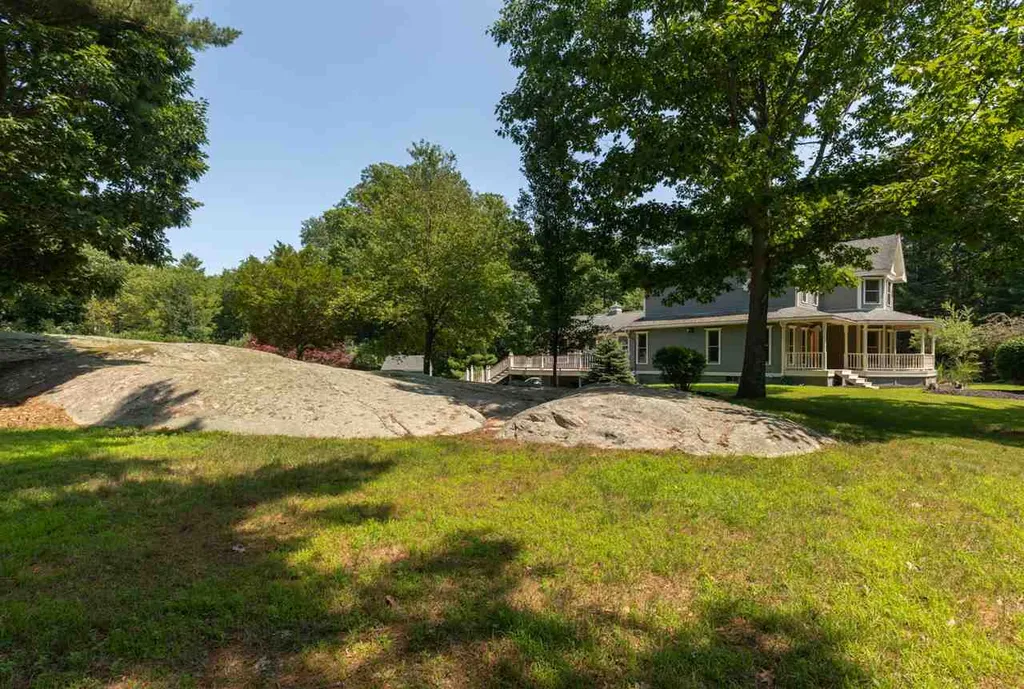 186 West Road Rye NH 03870
