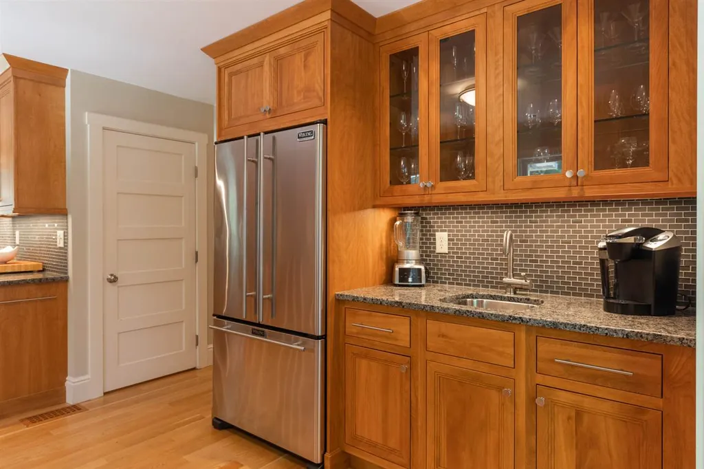186 West Road Rye NH 03870