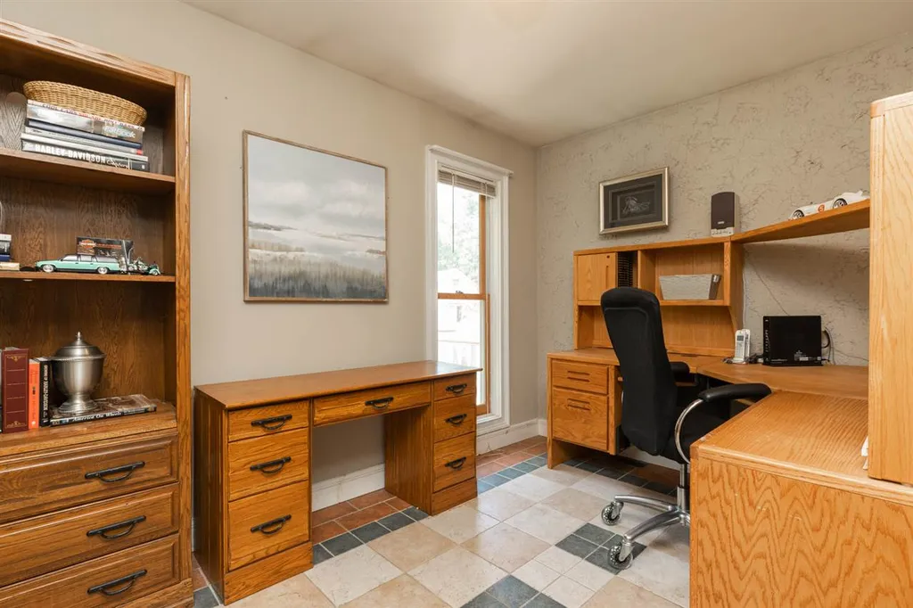 186 West Road Rye NH 03870