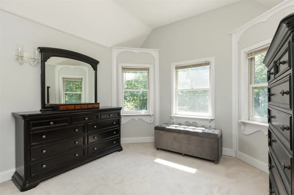 186 West Road Rye NH 03870